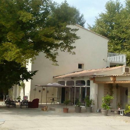 Bed and Breakfast Au Pays Du Ventoux Le Thor Exterior foto