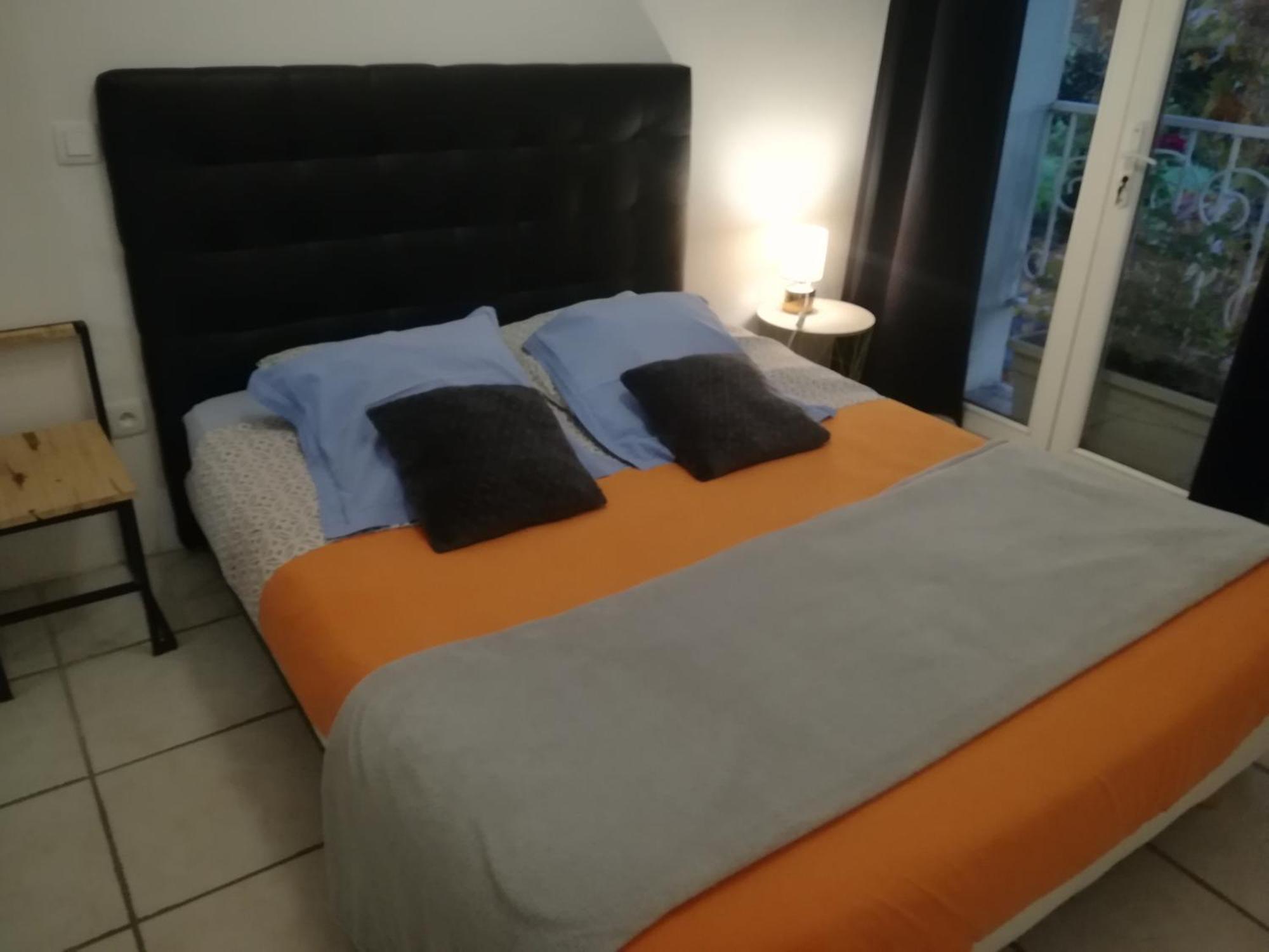 Bed and Breakfast Au Pays Du Ventoux Le Thor Zimmer foto