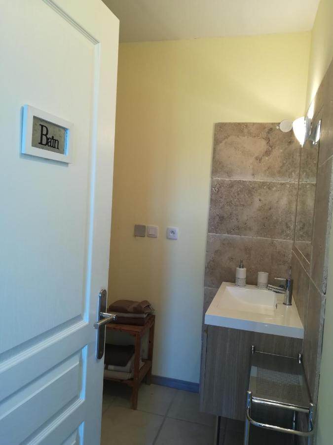 Bed and Breakfast Au Pays Du Ventoux Le Thor Exterior foto